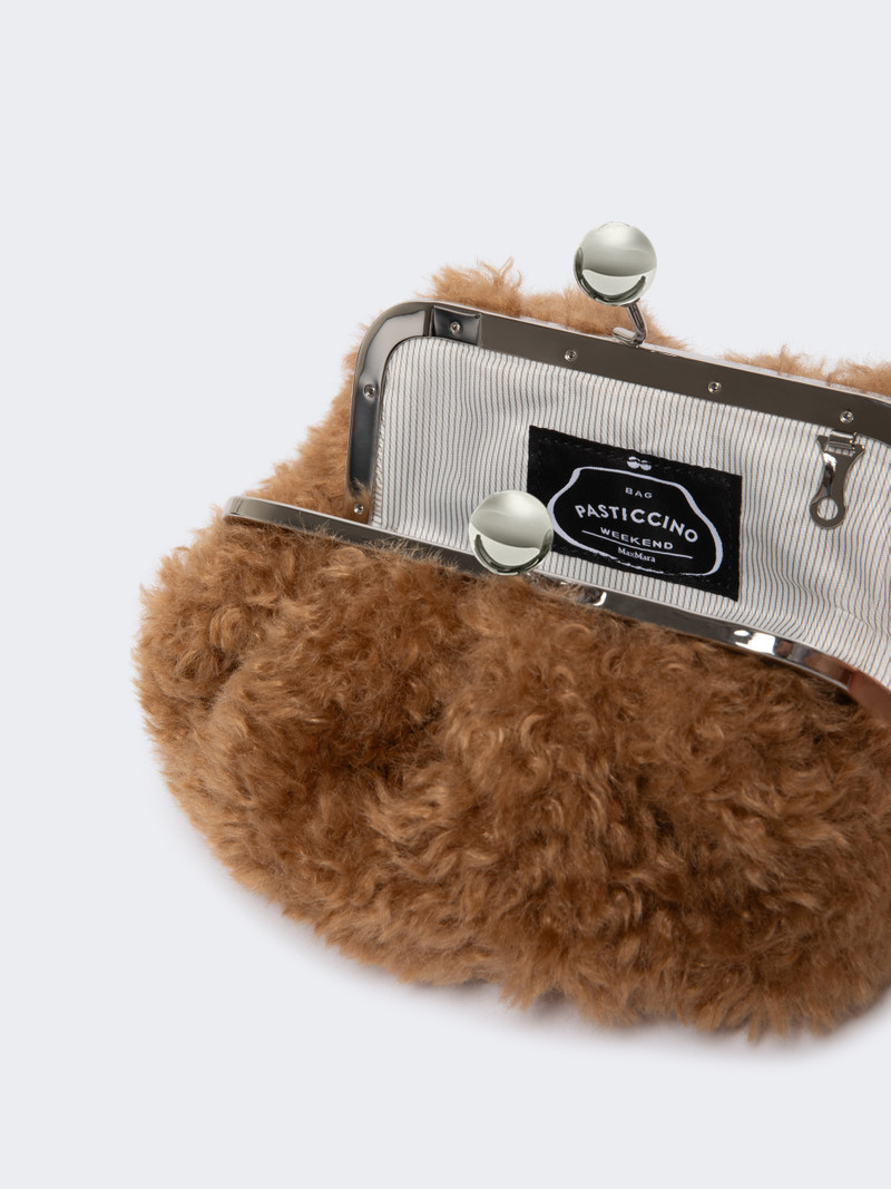 MICIO Small Pasticcino Bag with a soft texture 6