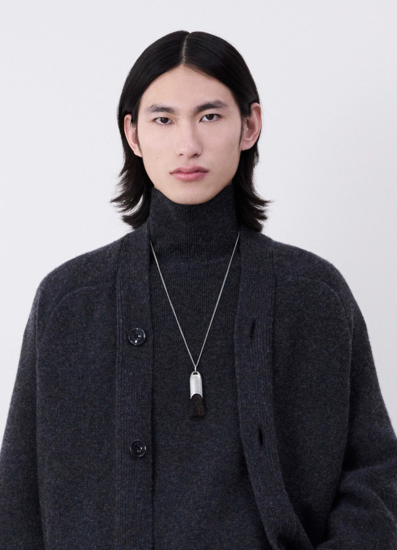 PERSONAL BRUSH NECKLACE 3