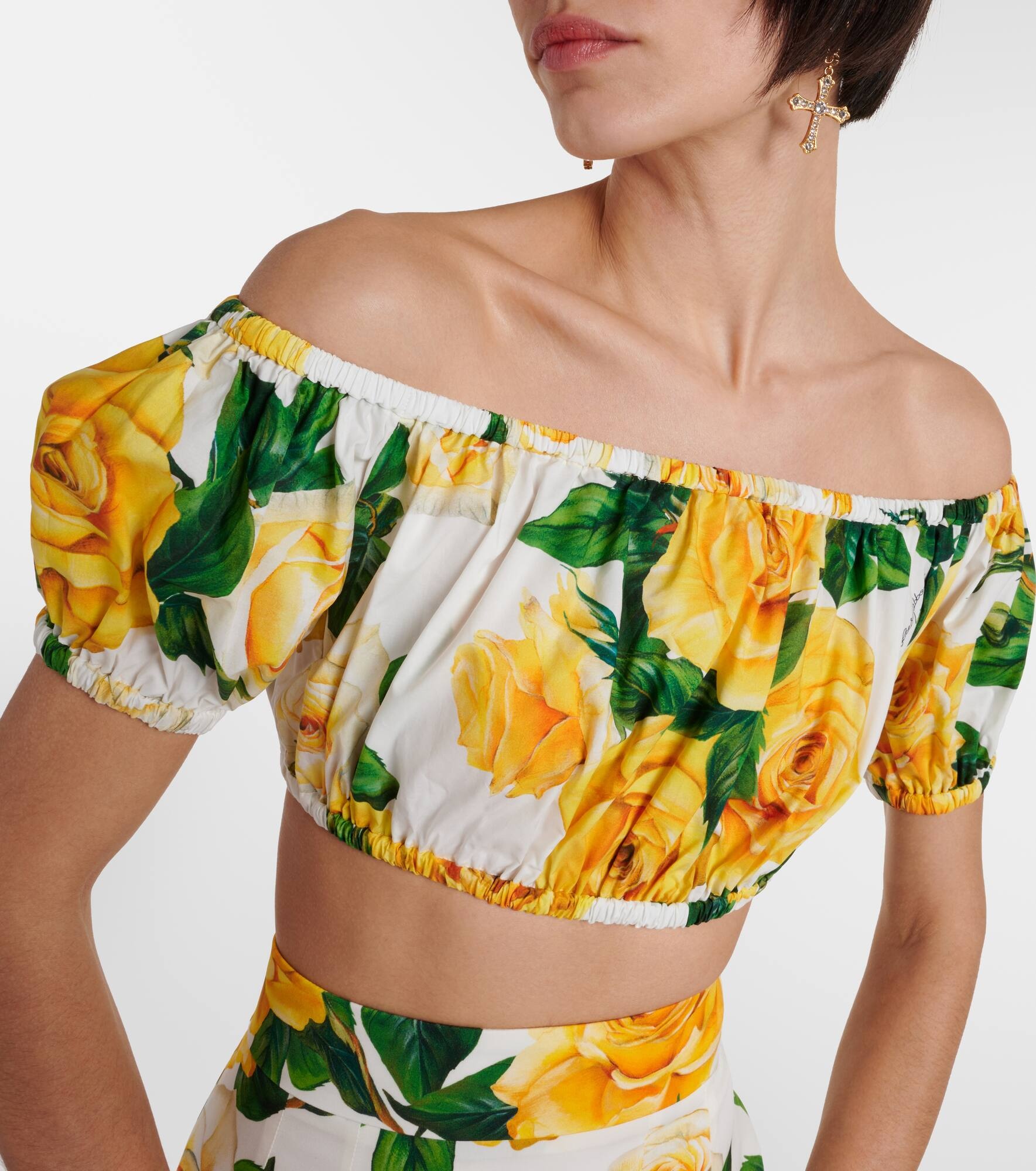 Floral off-shoulder cotton crop top - 4