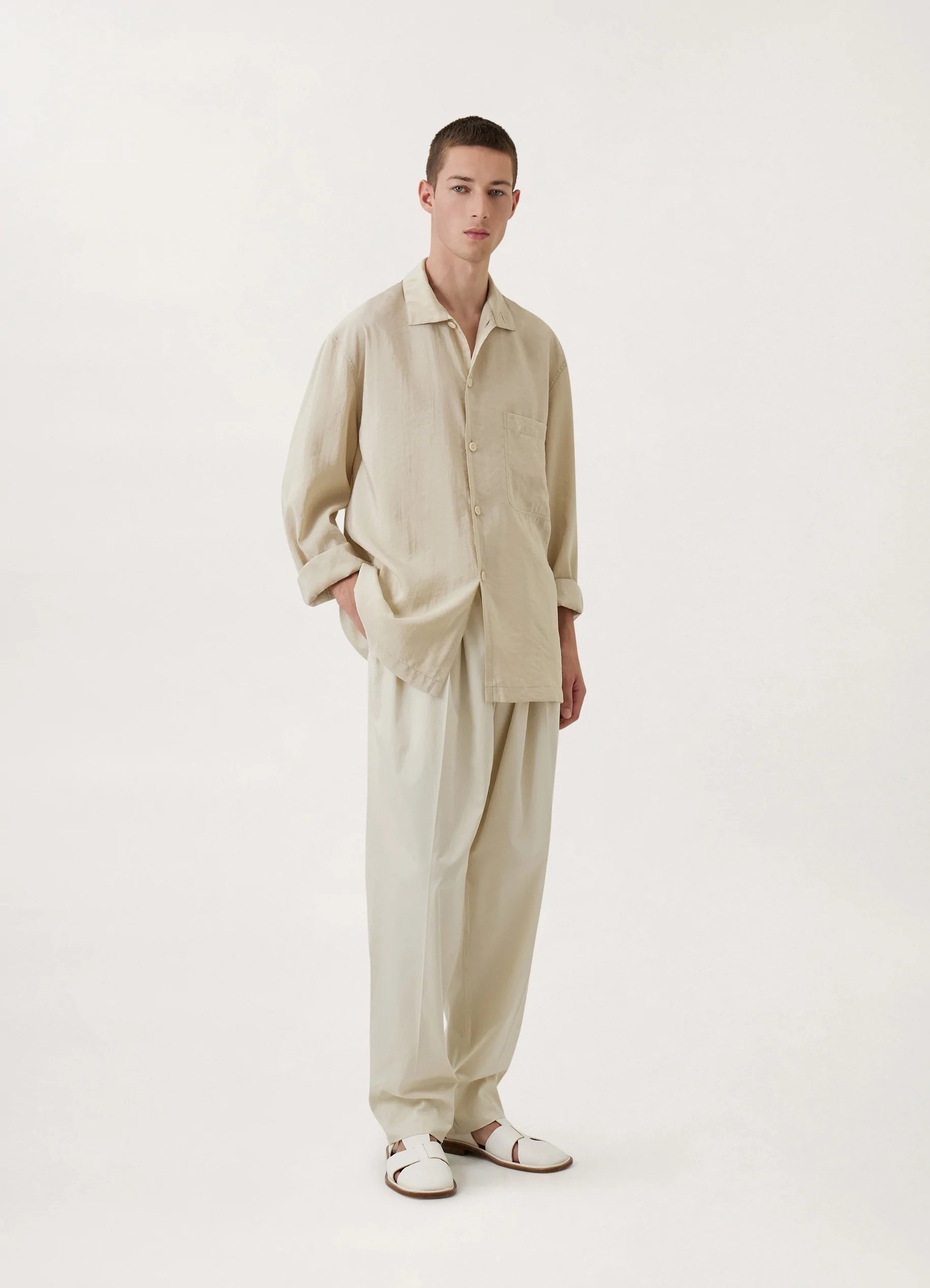 PLEATED RELAXED PANTS
COTTON TWILL - 2