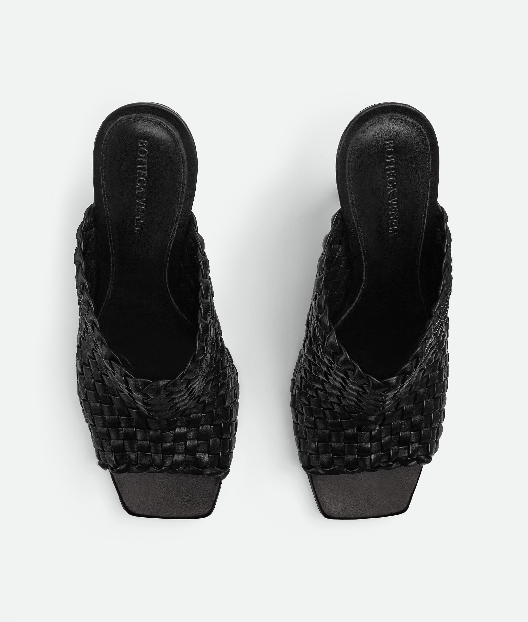 Bottega Veneta – Knot Mule Black Woven - 4