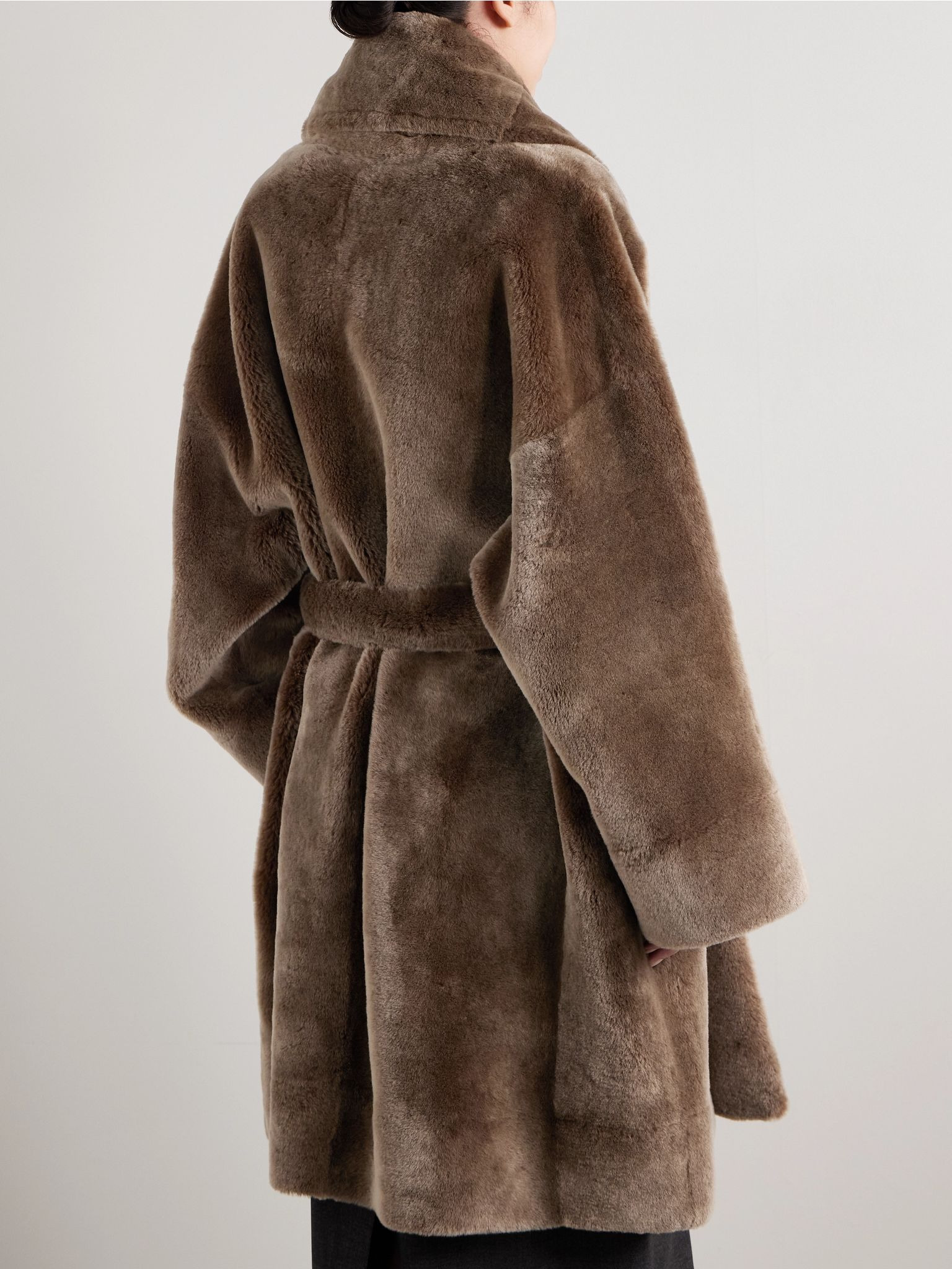 Lucja oversized belted shearling coat Brown - 3