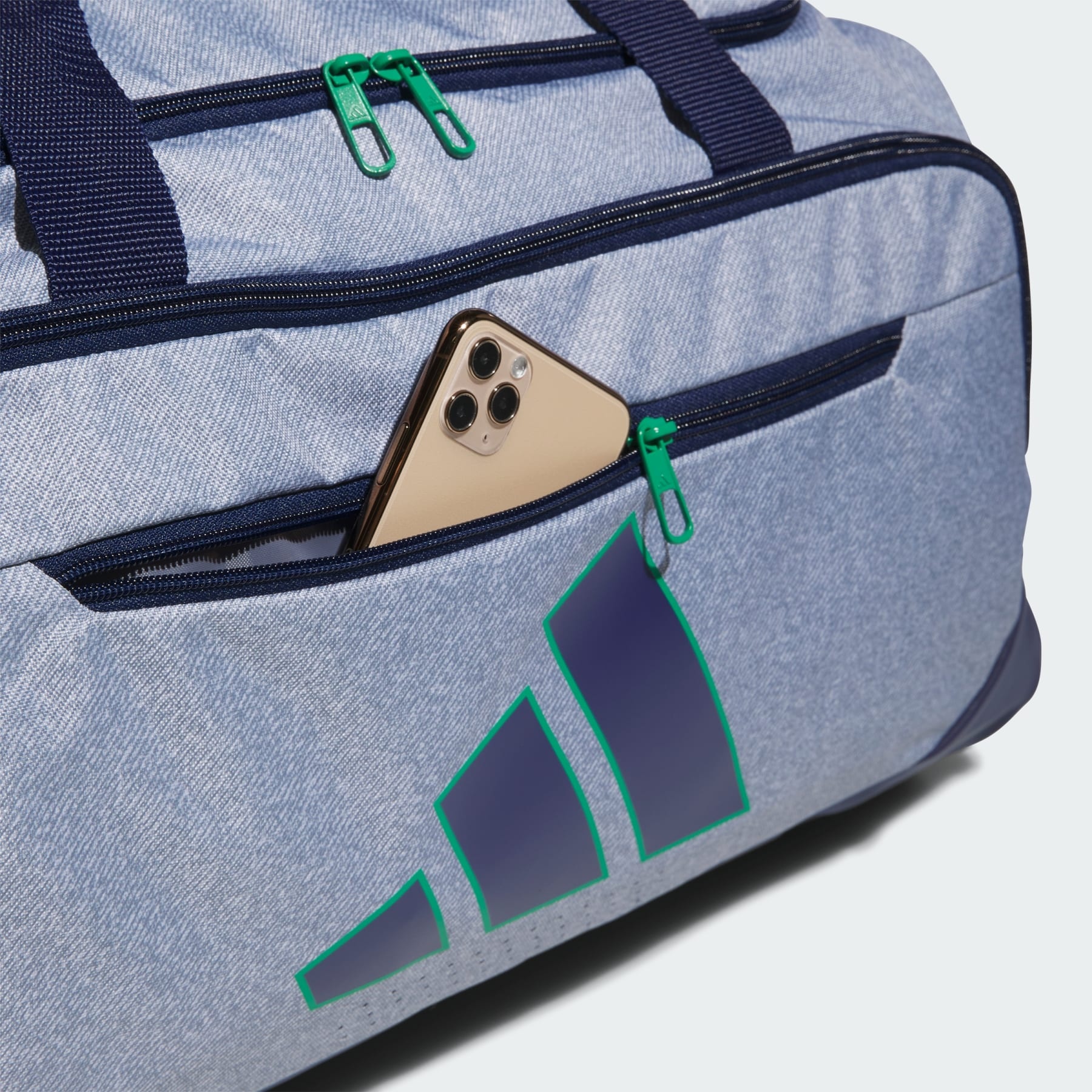 Defender 5 Medium Duffel Bag - 3
