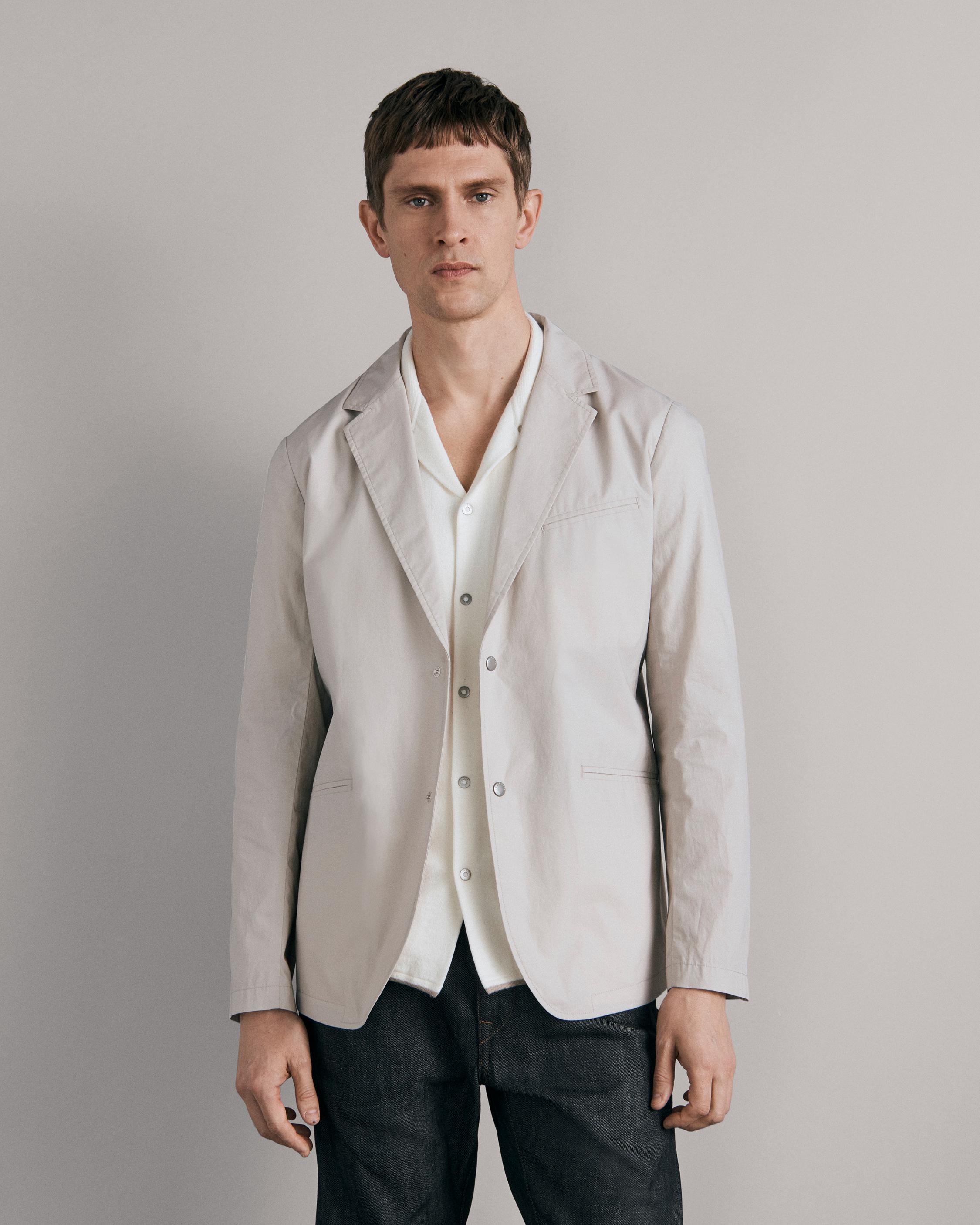 365 Paper Cotton Blazer
Slim Fit Blazer - 2