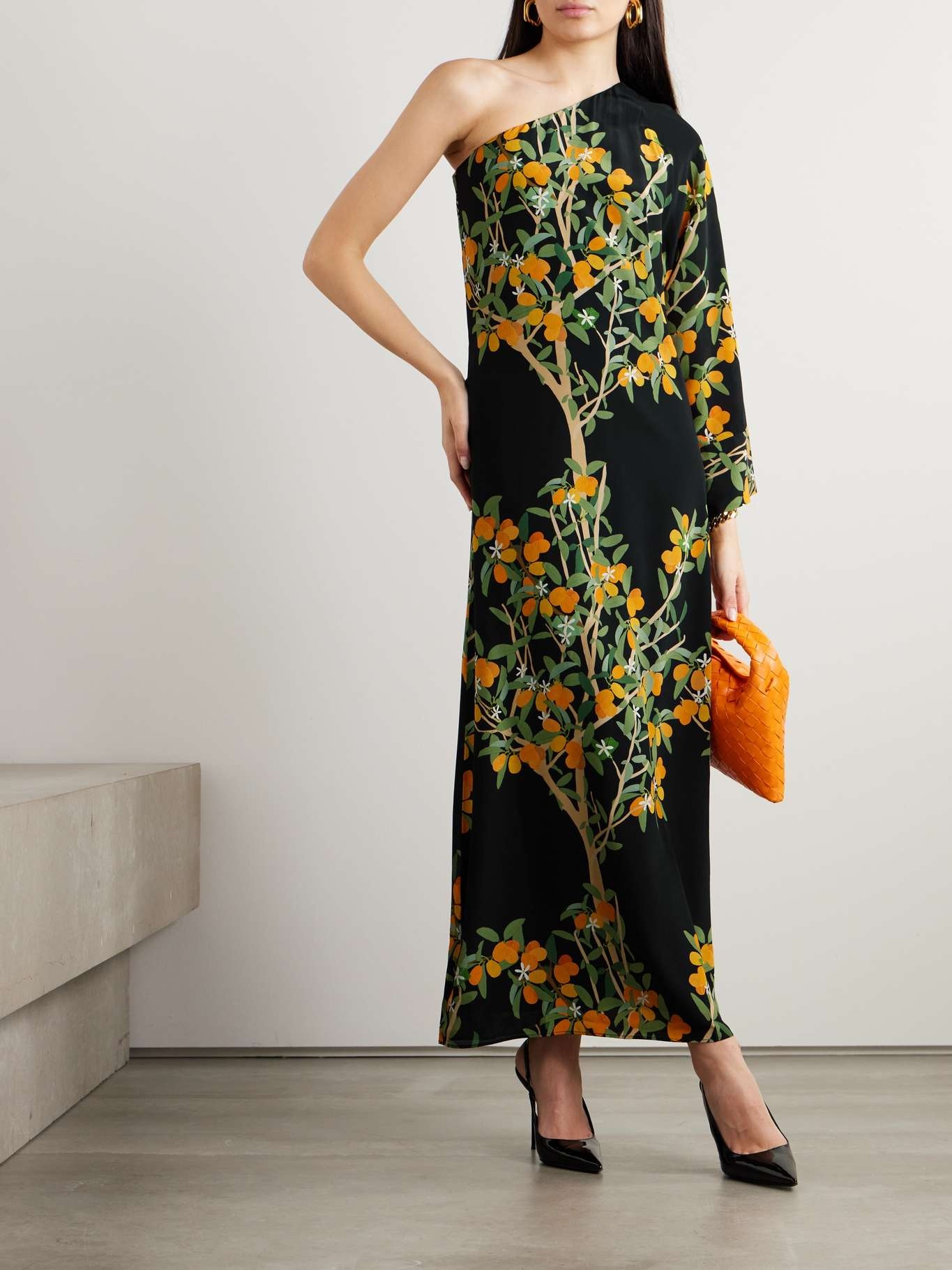 Lola one-sleeve printed silk-crepe maxi dress - 2