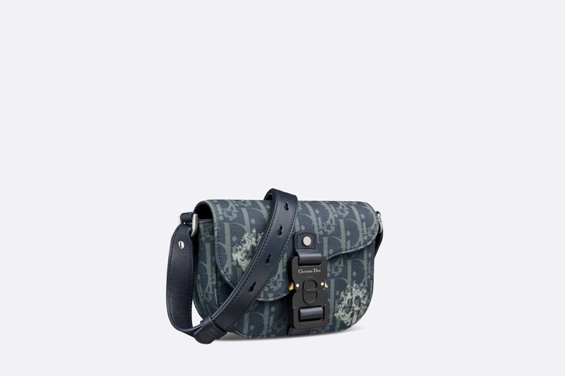 Dior Saddle Pouch with Strap outlook