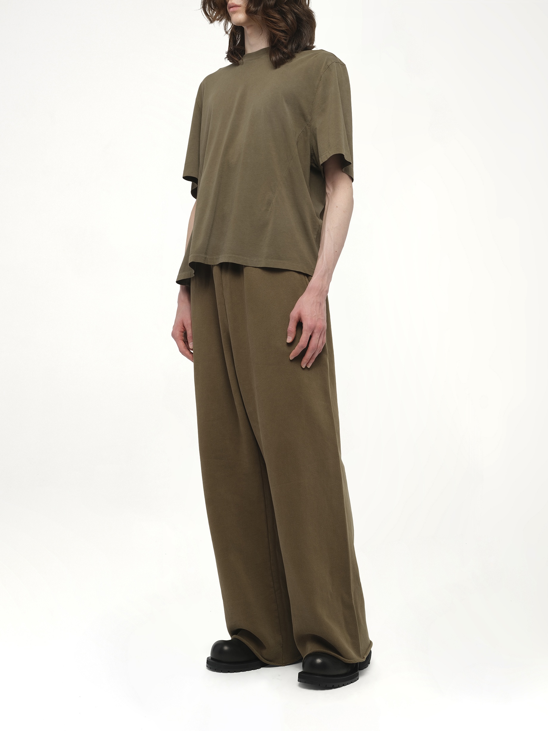Dart T-Shirt in Military - 4