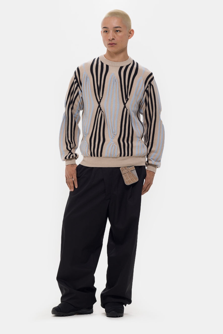 Solix Jumper in Beige/Black/Light Blue - 2