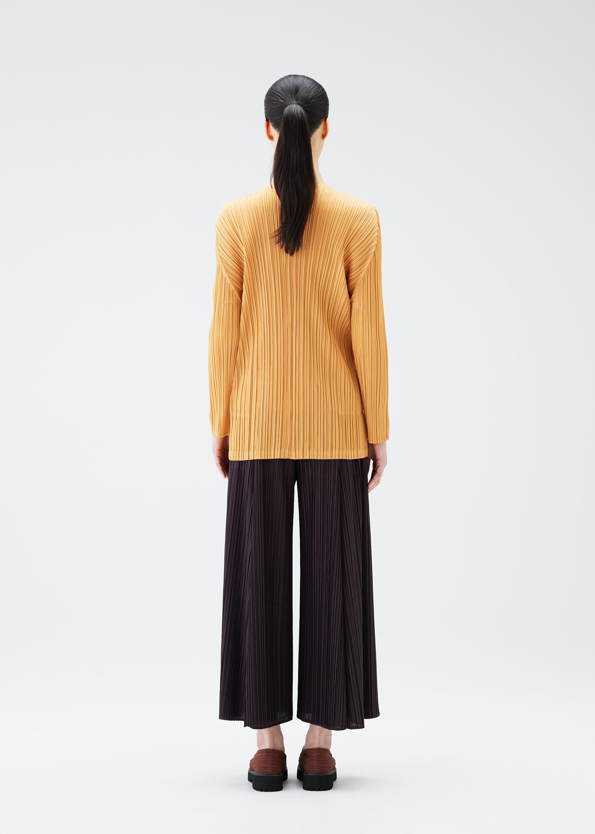 MELLOW PLEATS - 5