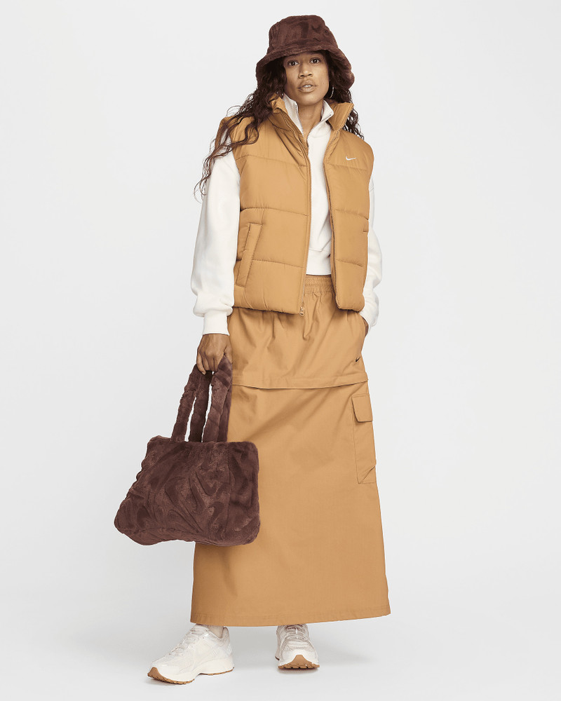 Nike Sportswear Faux Fur Tote (10L) 10