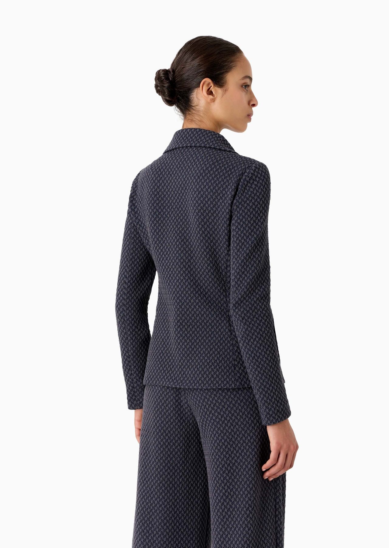 Jacket with off-centre buttoning in knit-look jacquard jersey - 3