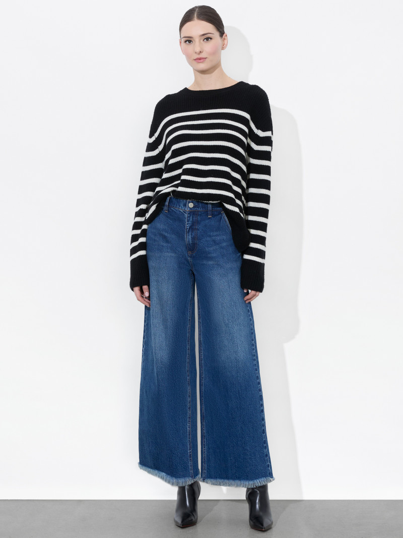 Alice + Olivia EMORY CROPPED JEAN outlook