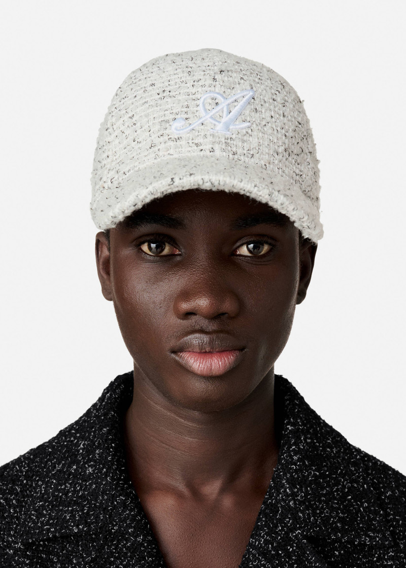 Bouclé Signature Cap 4