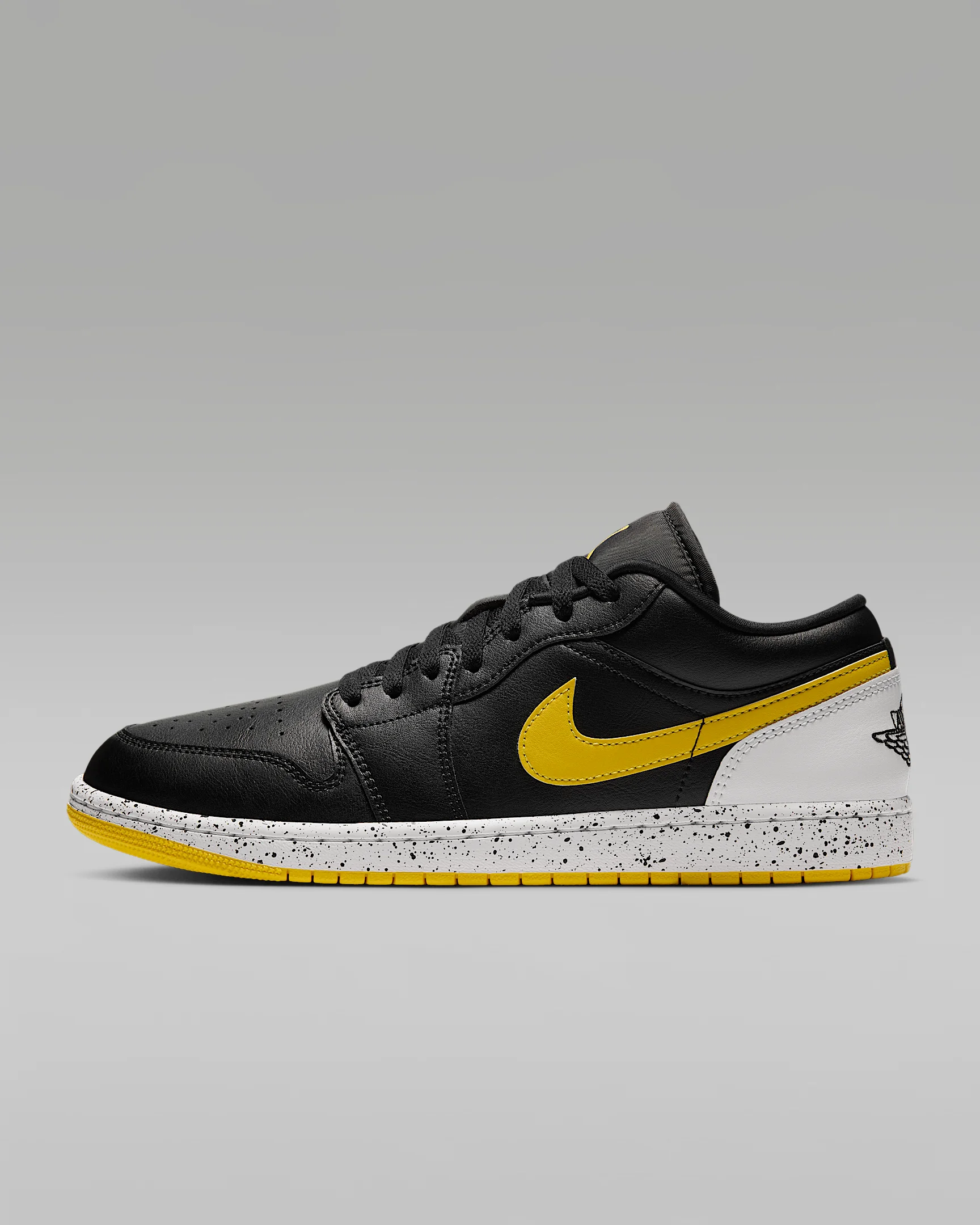 Air Jordan 1 Low SE Men's Shoes - 1