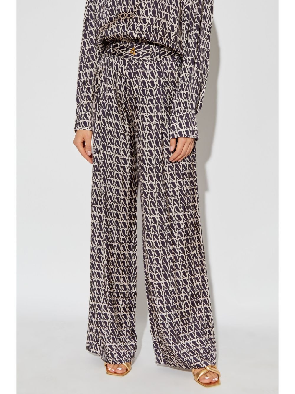 Wellen monogram-print trousers - 3