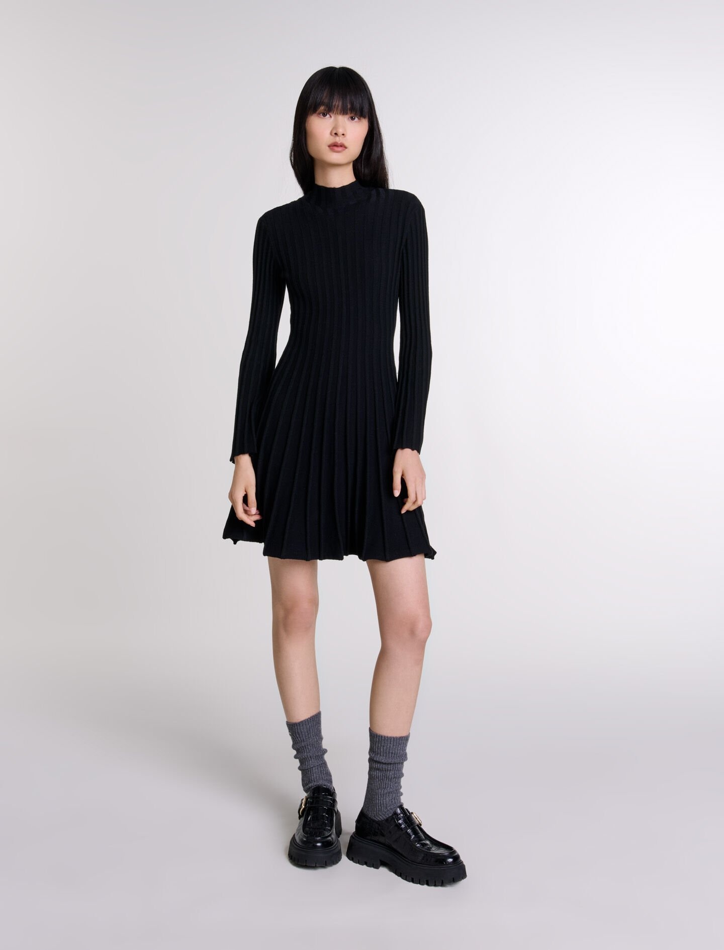 Short knit dress - 2