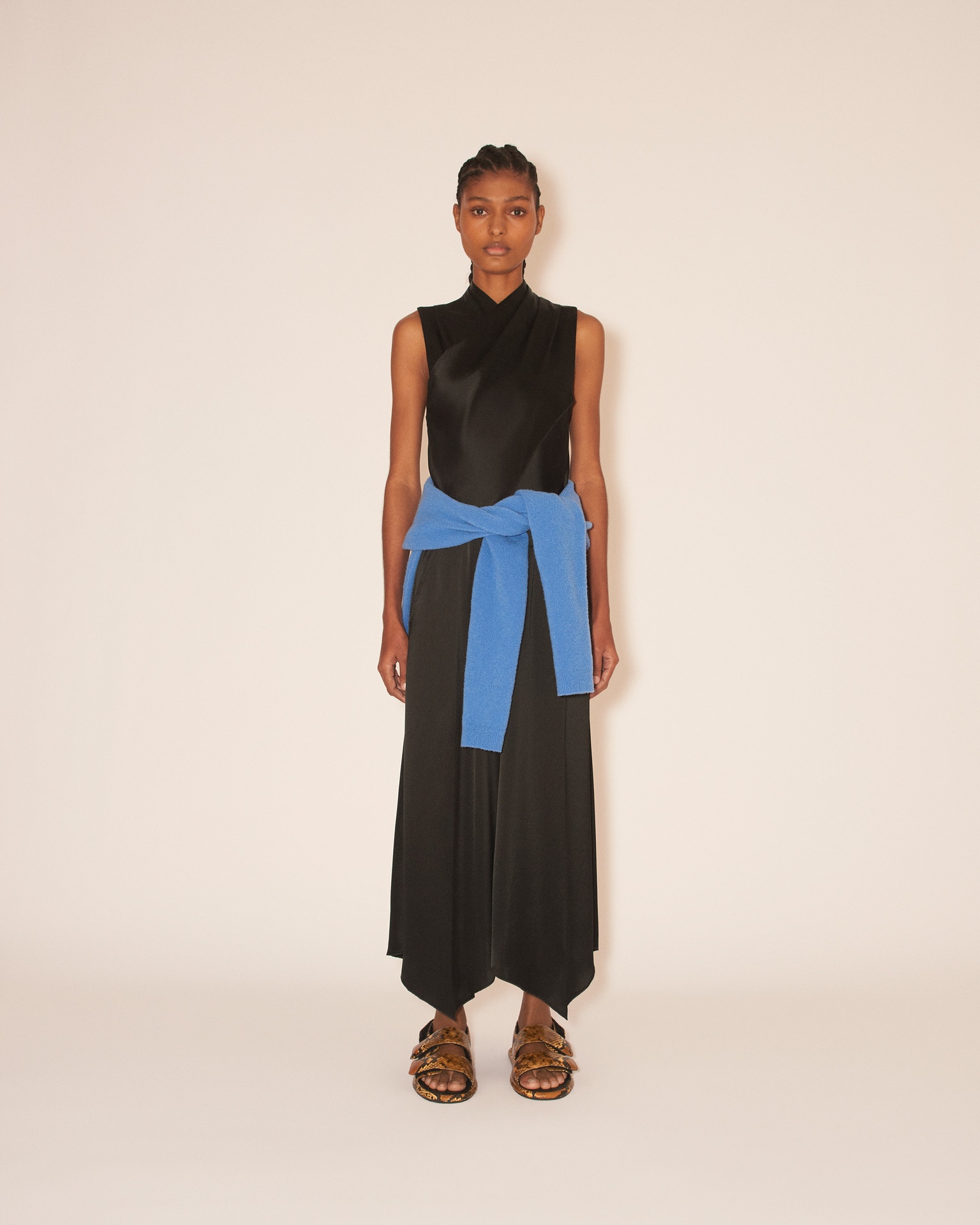 FINJA - Elasticated waist fluted midi skirt - Black - 3