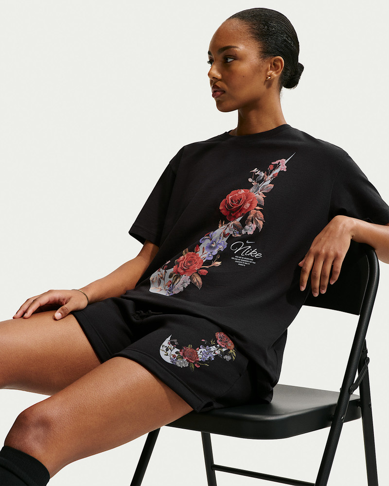 Nike Sportswear Women's T-Shirt 3