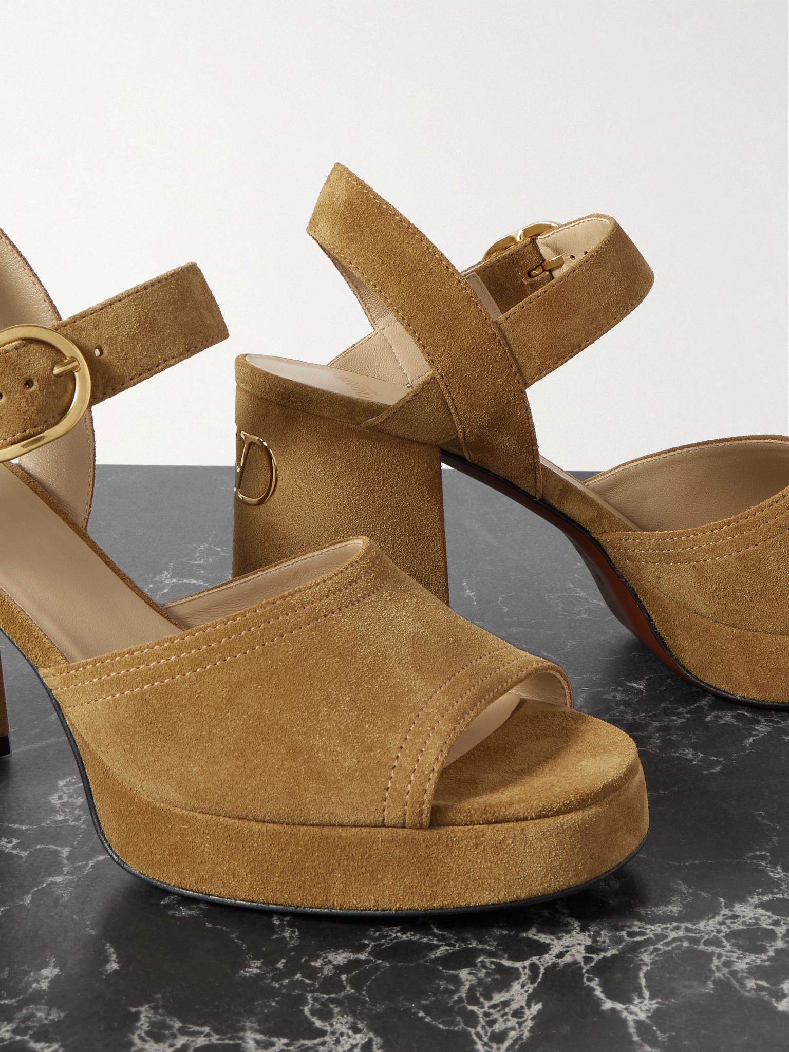 VLogo 95 suede platform sandals Tan - 4