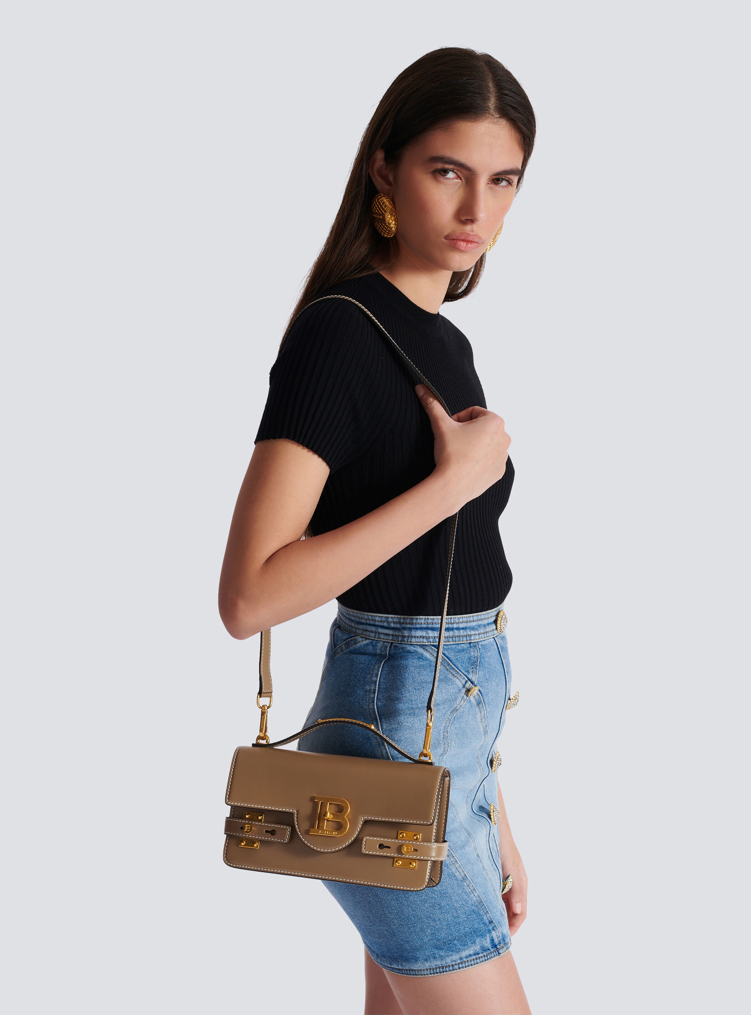 B-Buzz Shoulder 24 calfskin bag 8