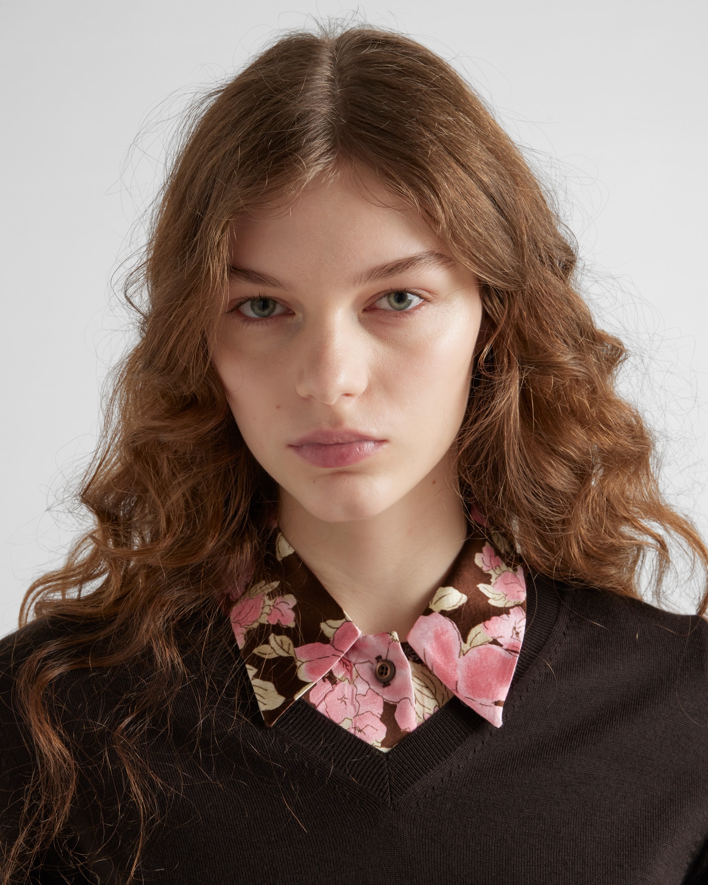 V-neck wool sweater - 4