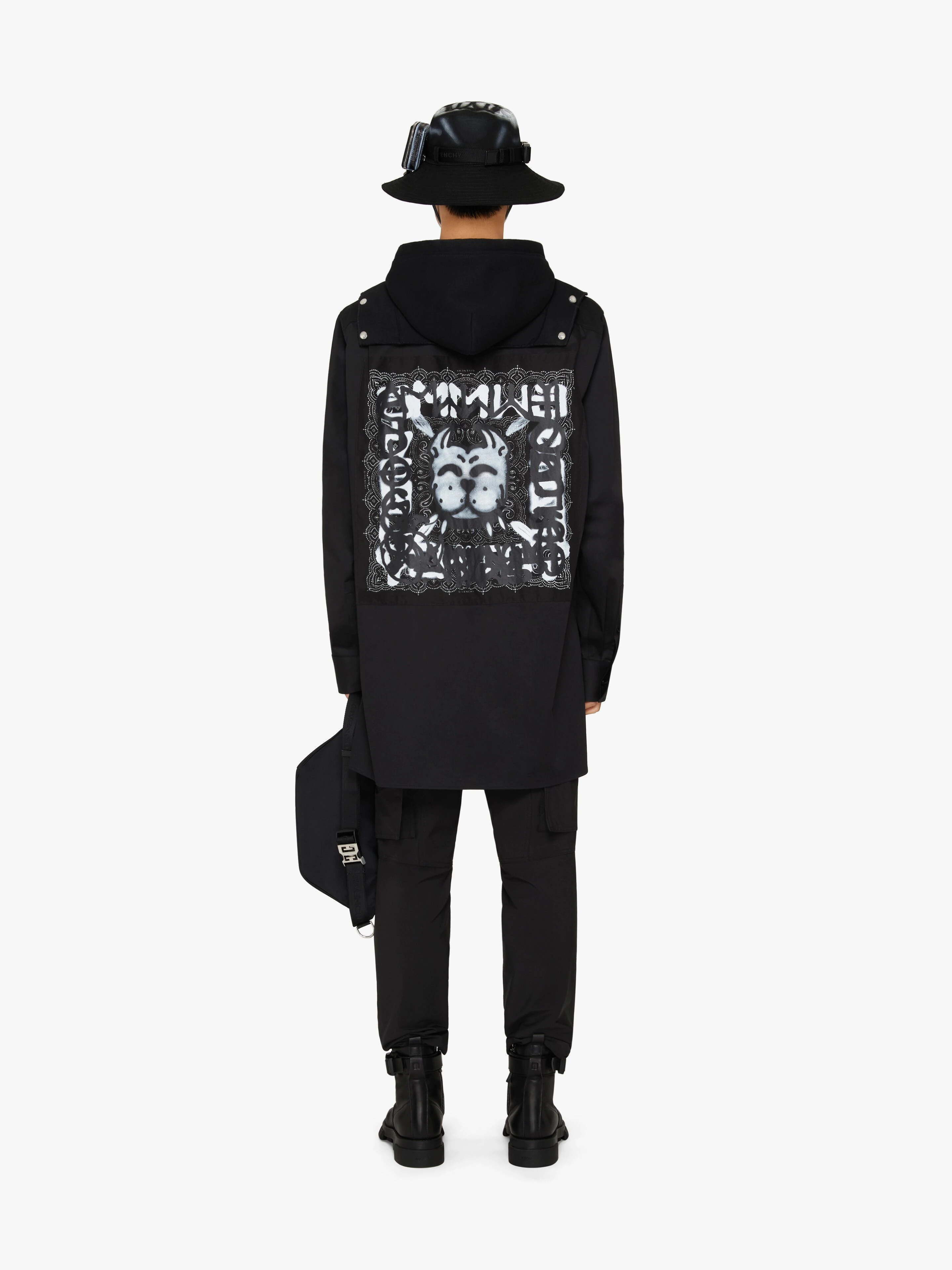 HOODED OVERSIZED SHIRT AND BANDANA TAG EFFECT PATCH - 4