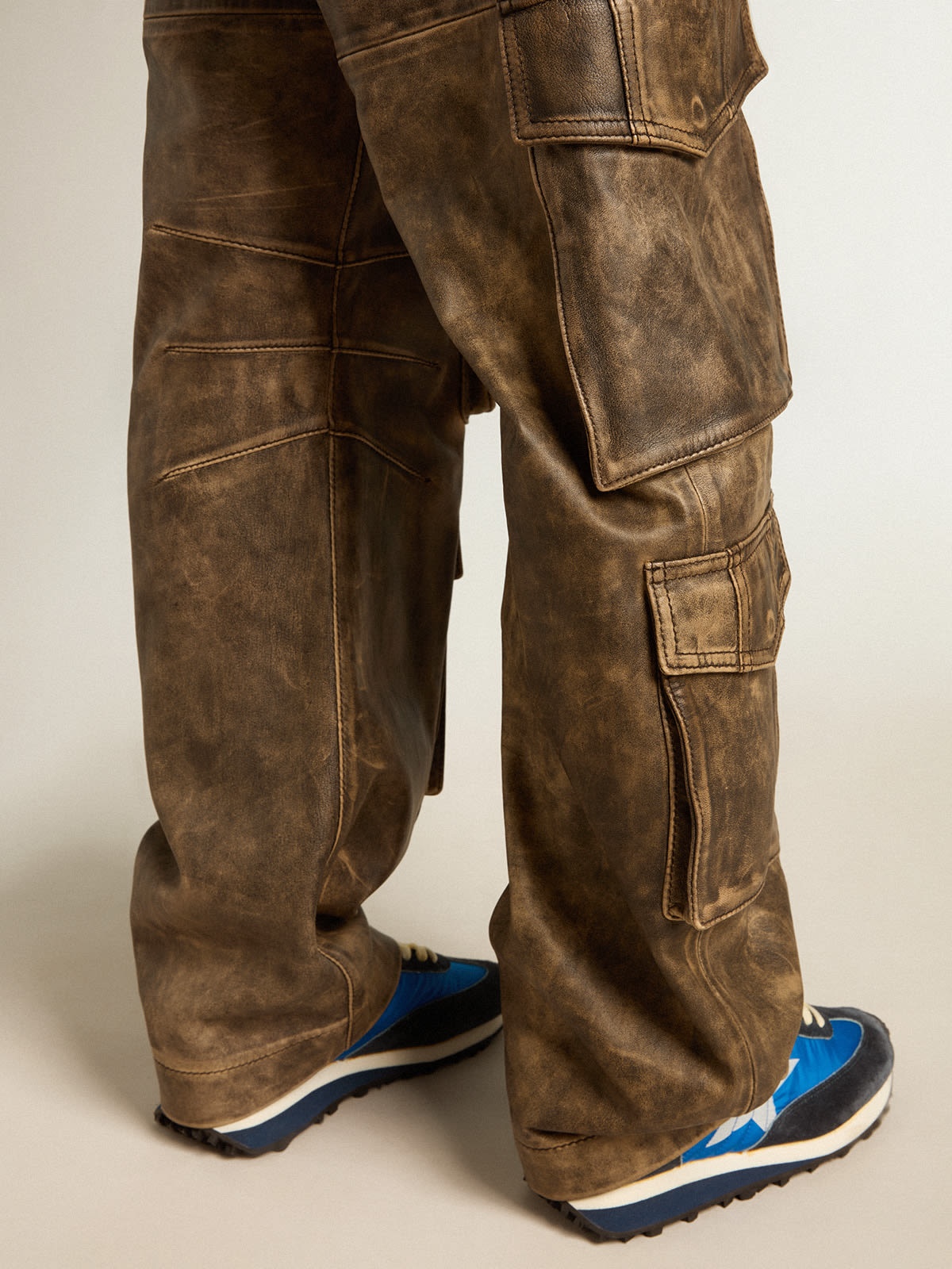 Women's aged brown nappa leather cargo pants - 5