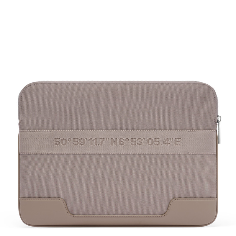 Never Still - Canvas Flat Pouch 3