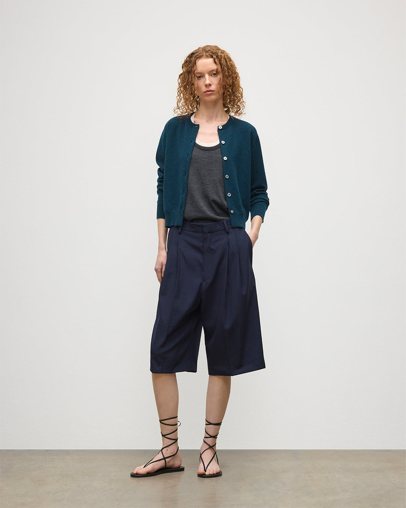 Johnstons of Elgin Iris Bottle Green Classic Cashmere Cardigan outlook