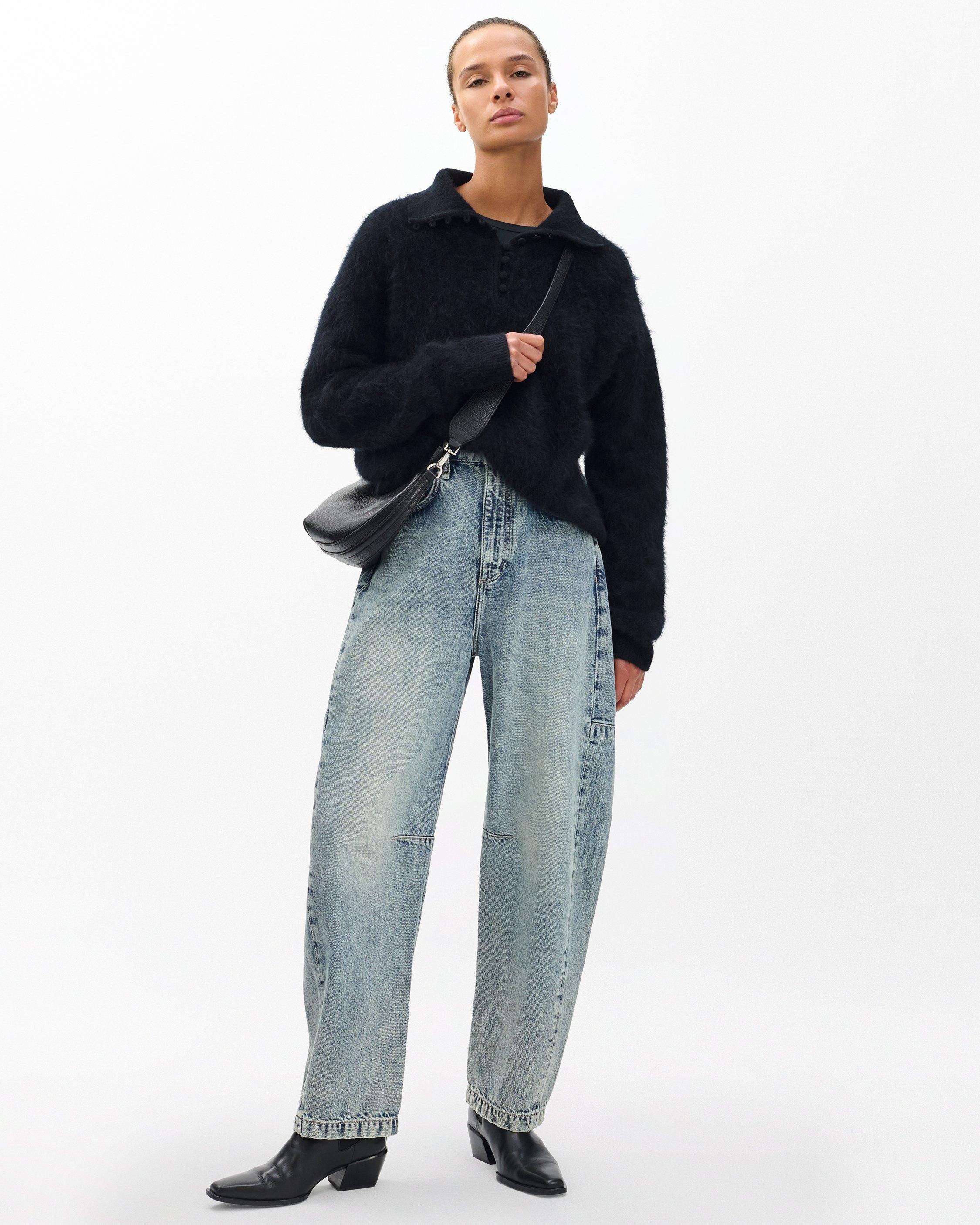 Charlie Barrel Jeans
Lightweight Rigid in Placid - 3