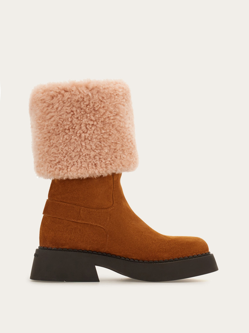 Ankle boot with chunky shearling detail 6