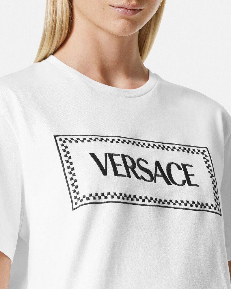 Embroidered '90s Vintage Logo T-Shirt 3