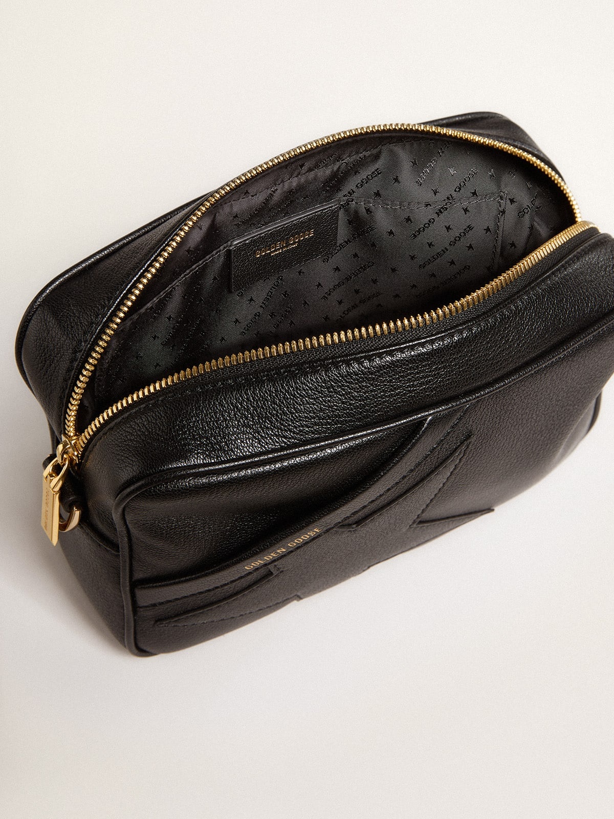Star Bag in black leather with tone-on-tone star - 5