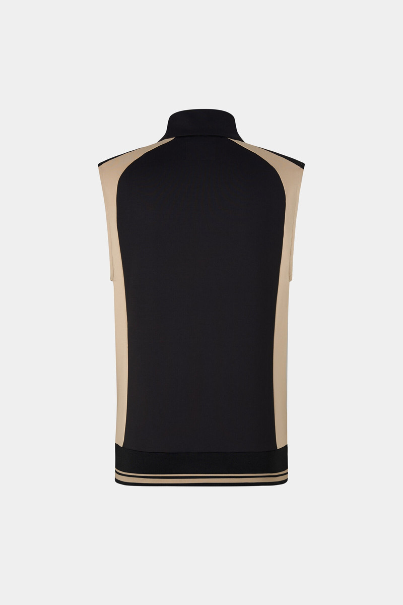Boern Vest in Black/Beige 7