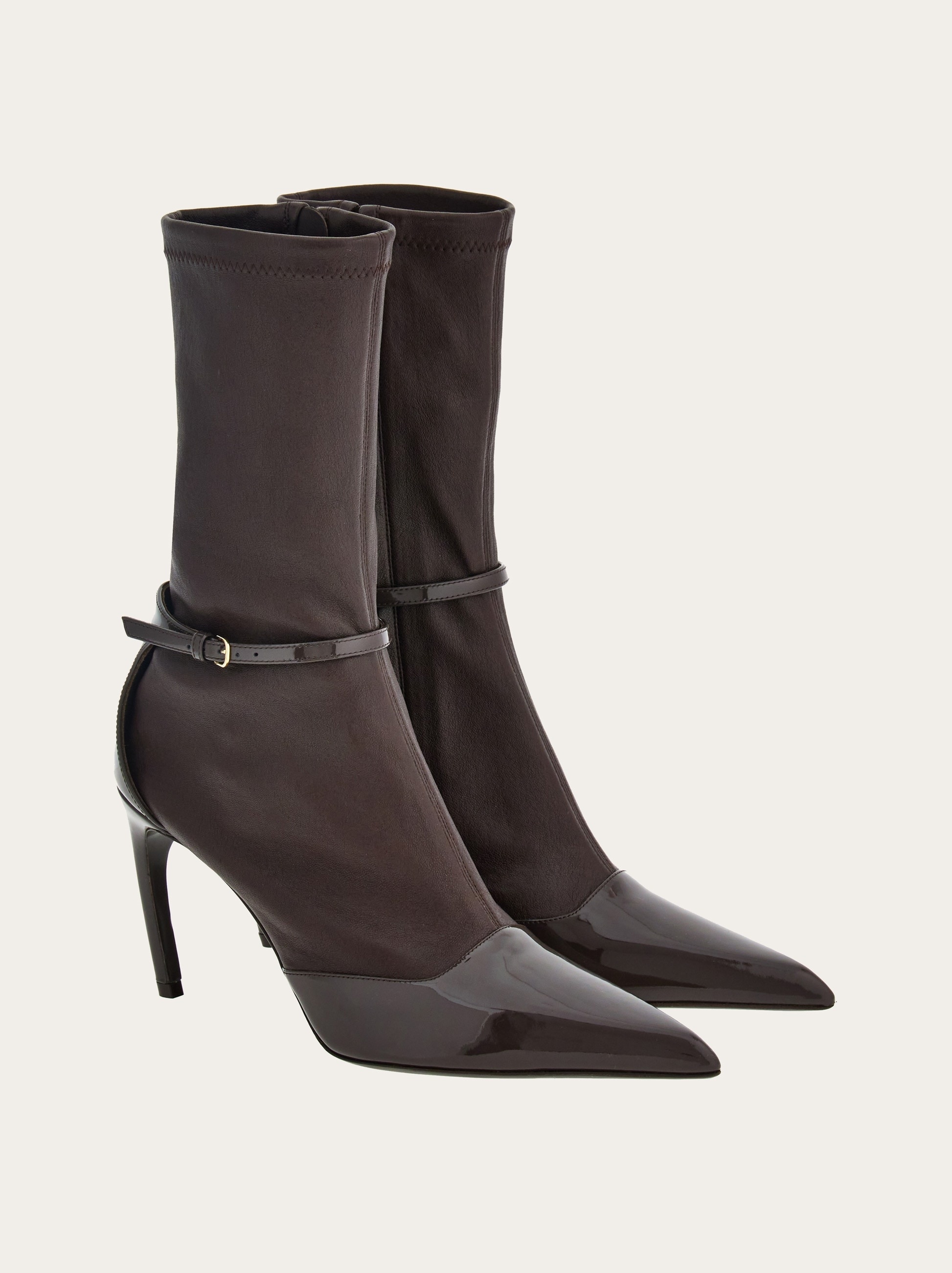 Pointed ankle boot - 4