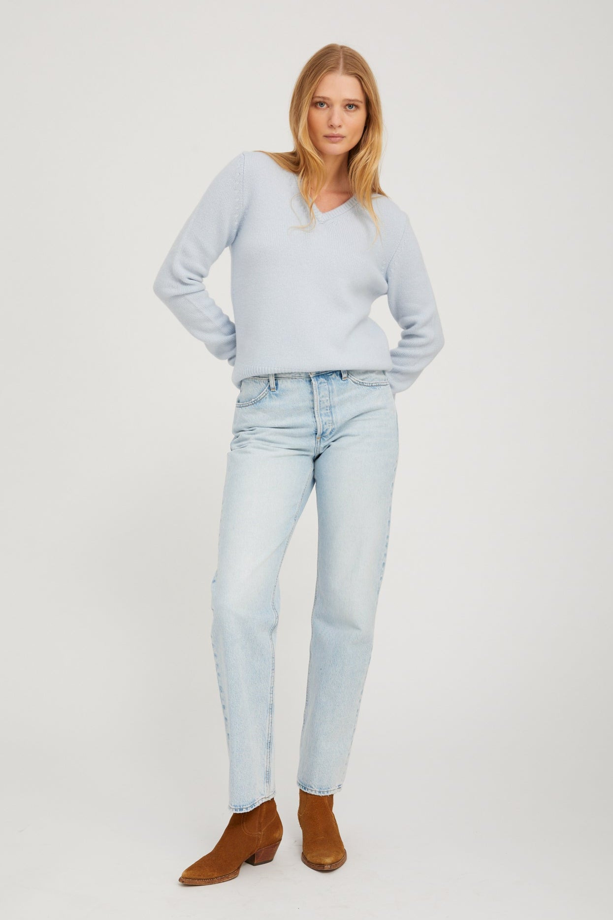 BABY BLUE HEAVY CASHMERE V-NECK SWEATER - 2