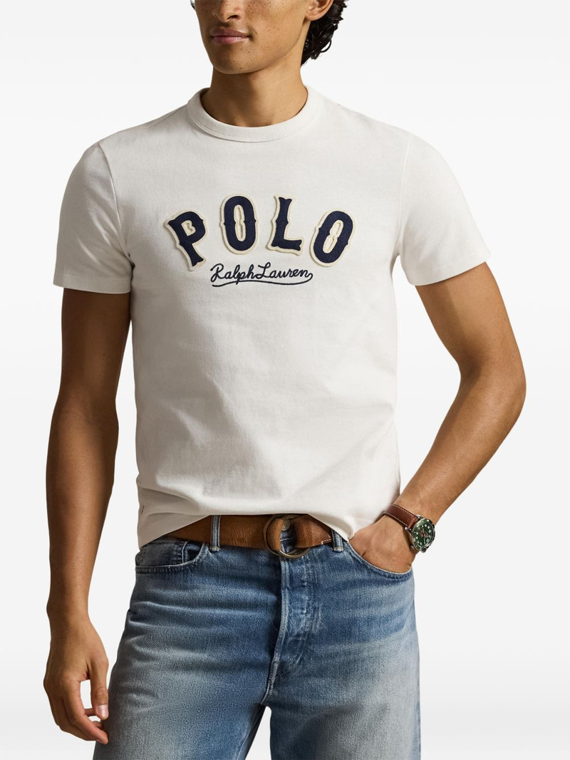 short-sleeve round-neck T-shirt 3