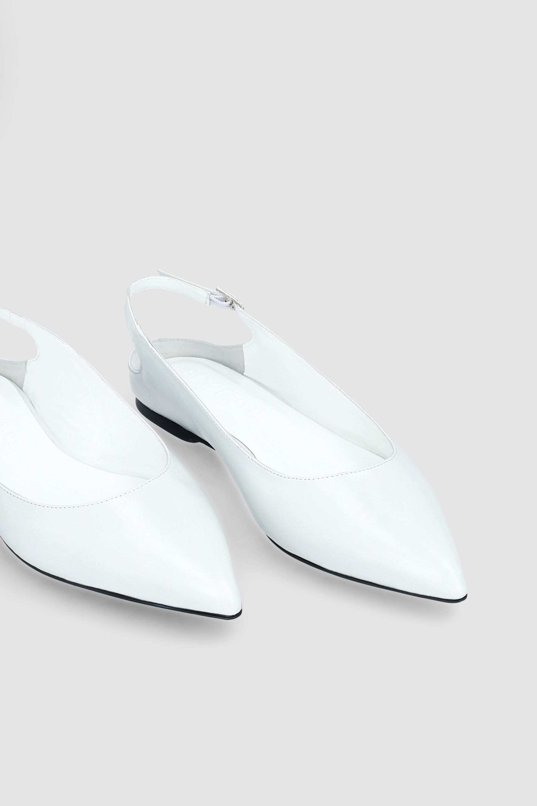 KOYNA BURRATA CREASED CALF LEATHER SLINGBACK FLAT - 3