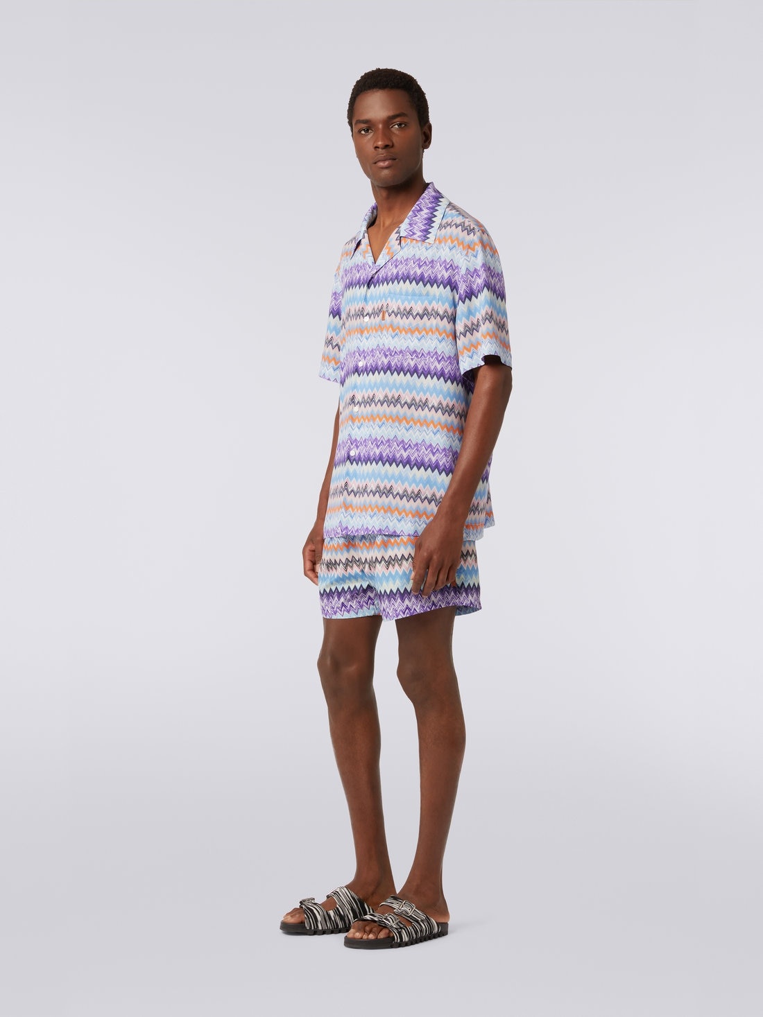 Short-sleeved chevron viscose bowling shirt - 3