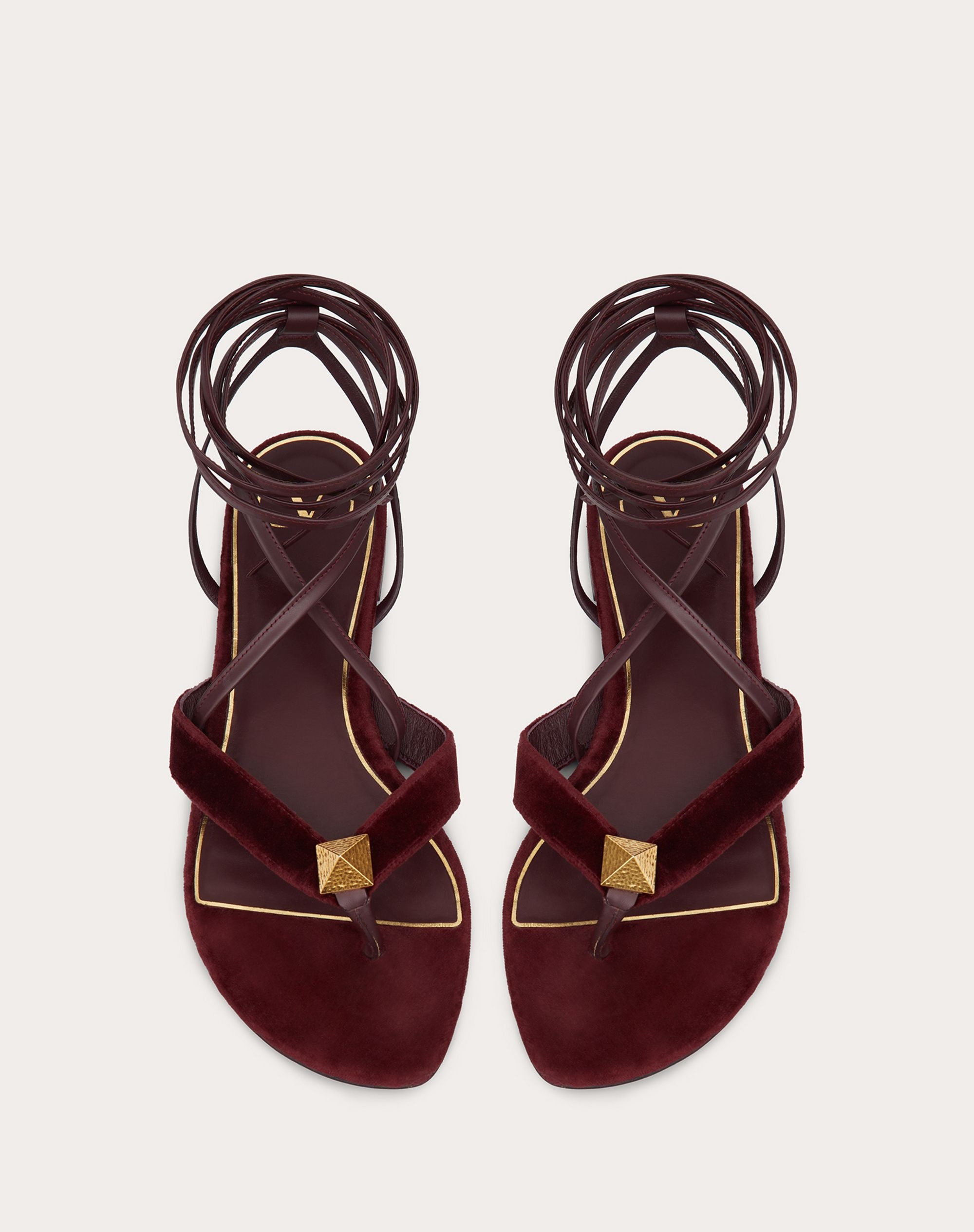 Roman Stud Flat Flip Flop Sandal in velvet - 4