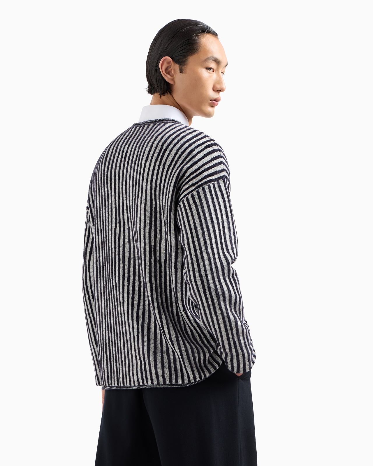 CREW-NECK JUMPER IN A VISCOSE AND COTTON JACQUARD - 3
