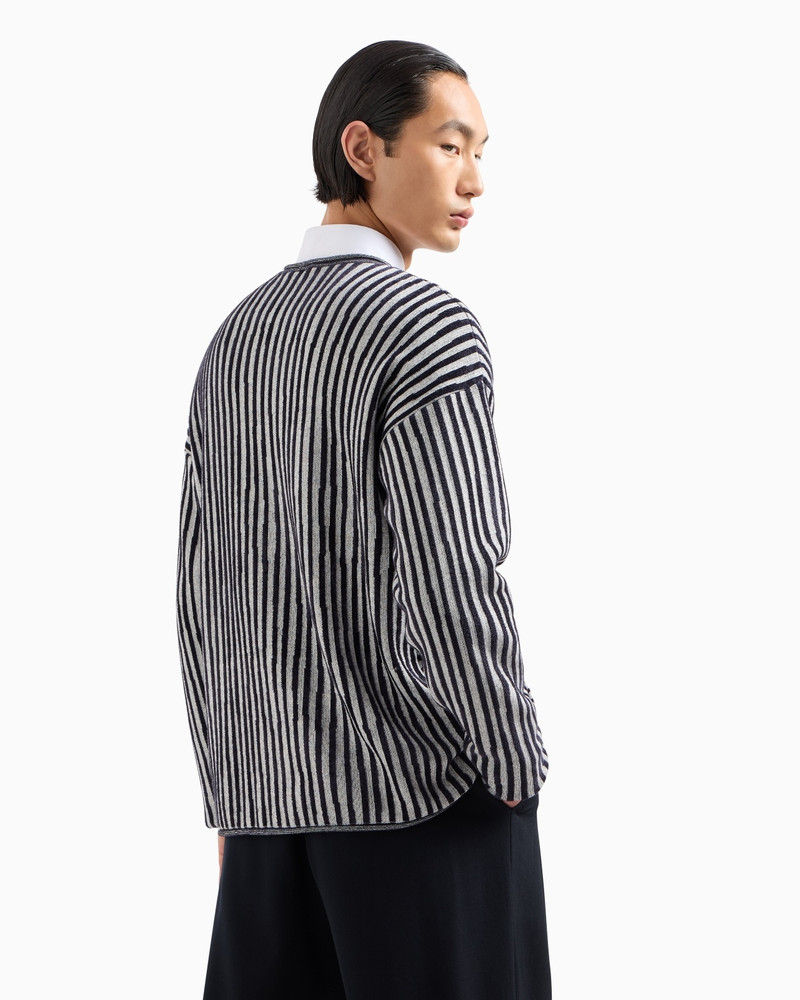 CREW-NECK JUMPER IN A VISCOSE AND COTTON JACQUARD 3