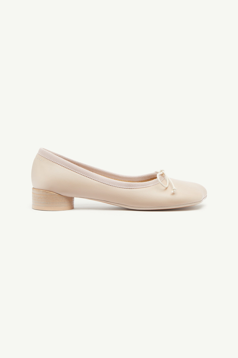 MM6 Maison Margiela Anatomic Ballerinas outlook