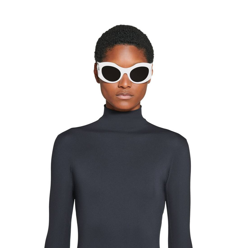 Hourglass Round Sunglasses  in White 5