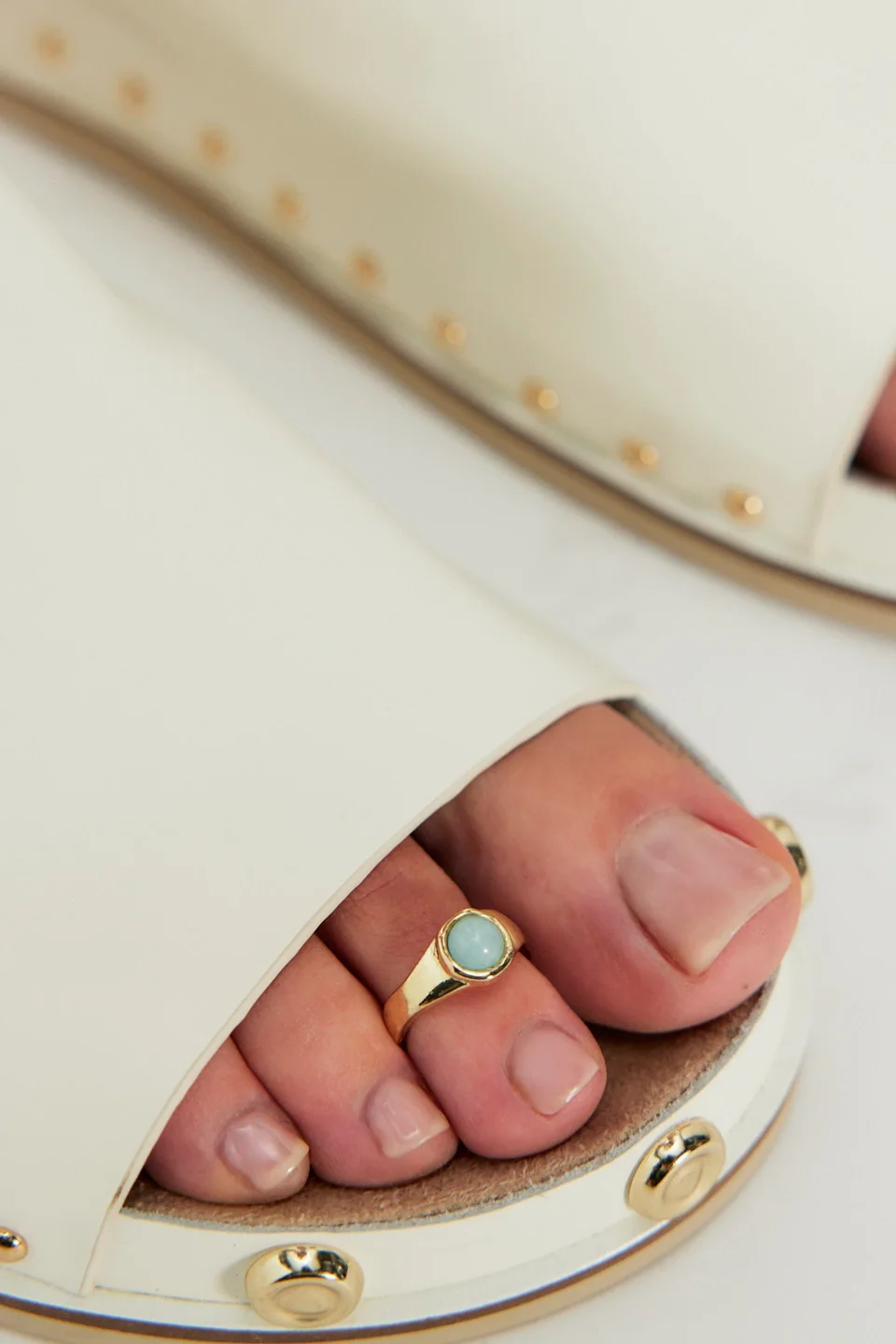 Heart Eyes Toe Ring - 1