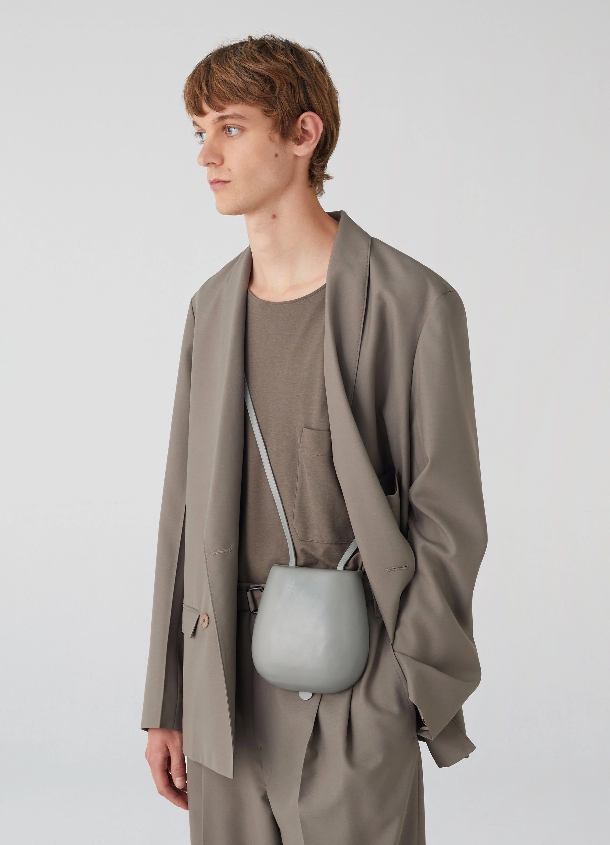 MOLDED TACCO BAG
VEGETABLE-TANNED LEATHER - 2