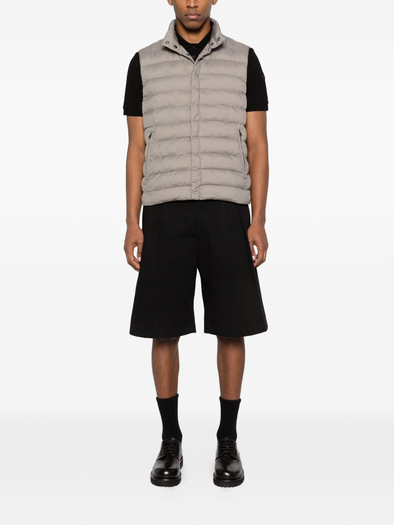 Herno zip sleeveless jacket outlook