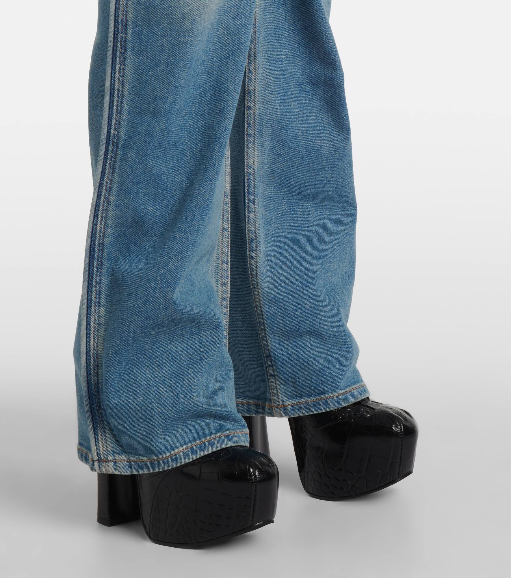 W Ray 5 Pocket mid-rise flared jeans - 5