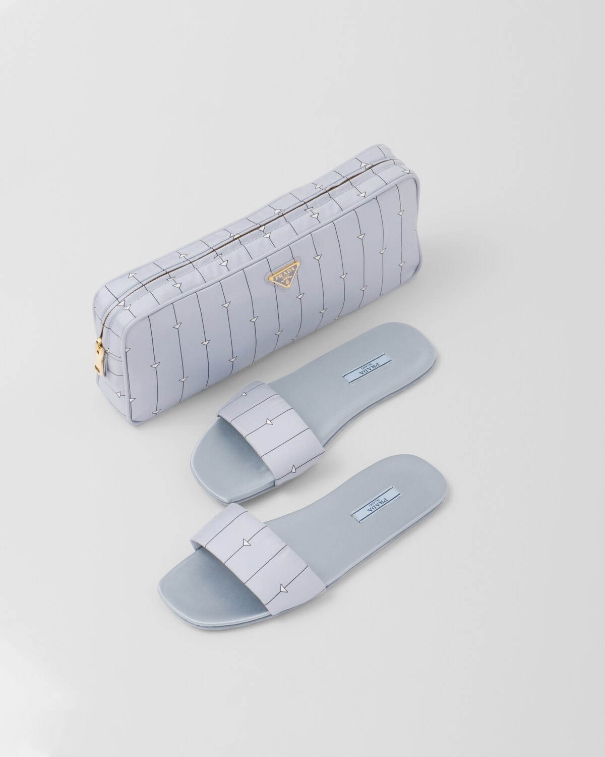 Printed twill travel slipper bag - 1