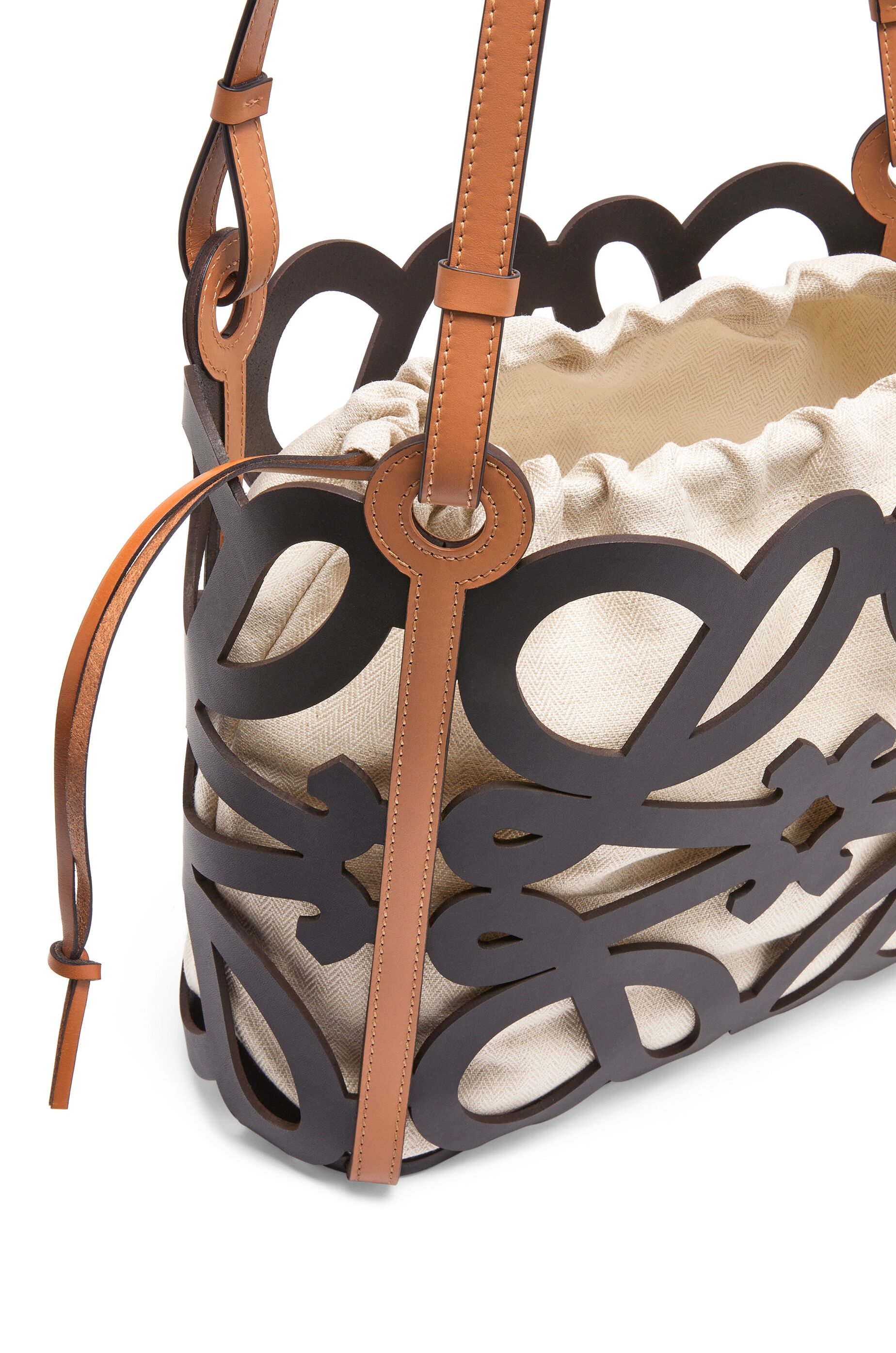 Small Anagram cut-out tote in calfskin - 5